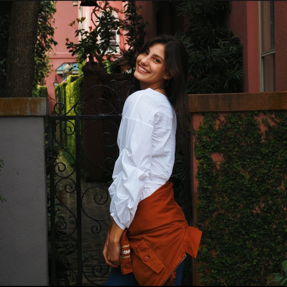 Meet your Posher, Caroline